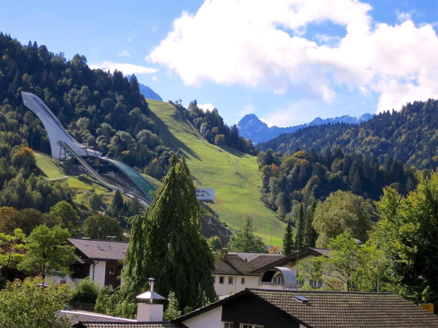Gloria Apartment Garmisch-Partenkirchen Bagian luar foto